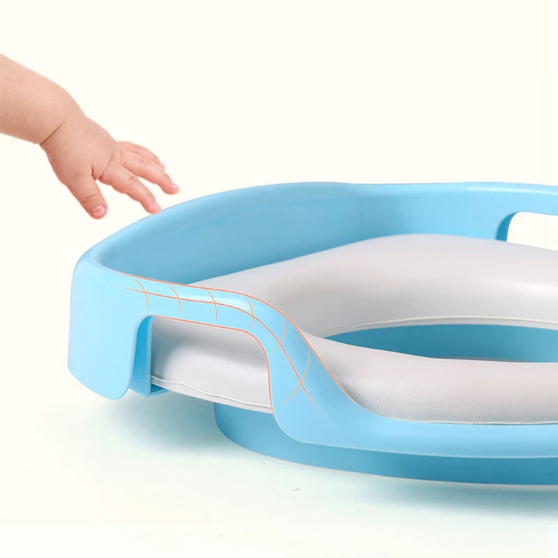 Newborn Potty and Seat Children\'s Thickened Portable PVC Baby Aid Toilet Training Handheld Thickened Comfortable Baby Toilet Sea