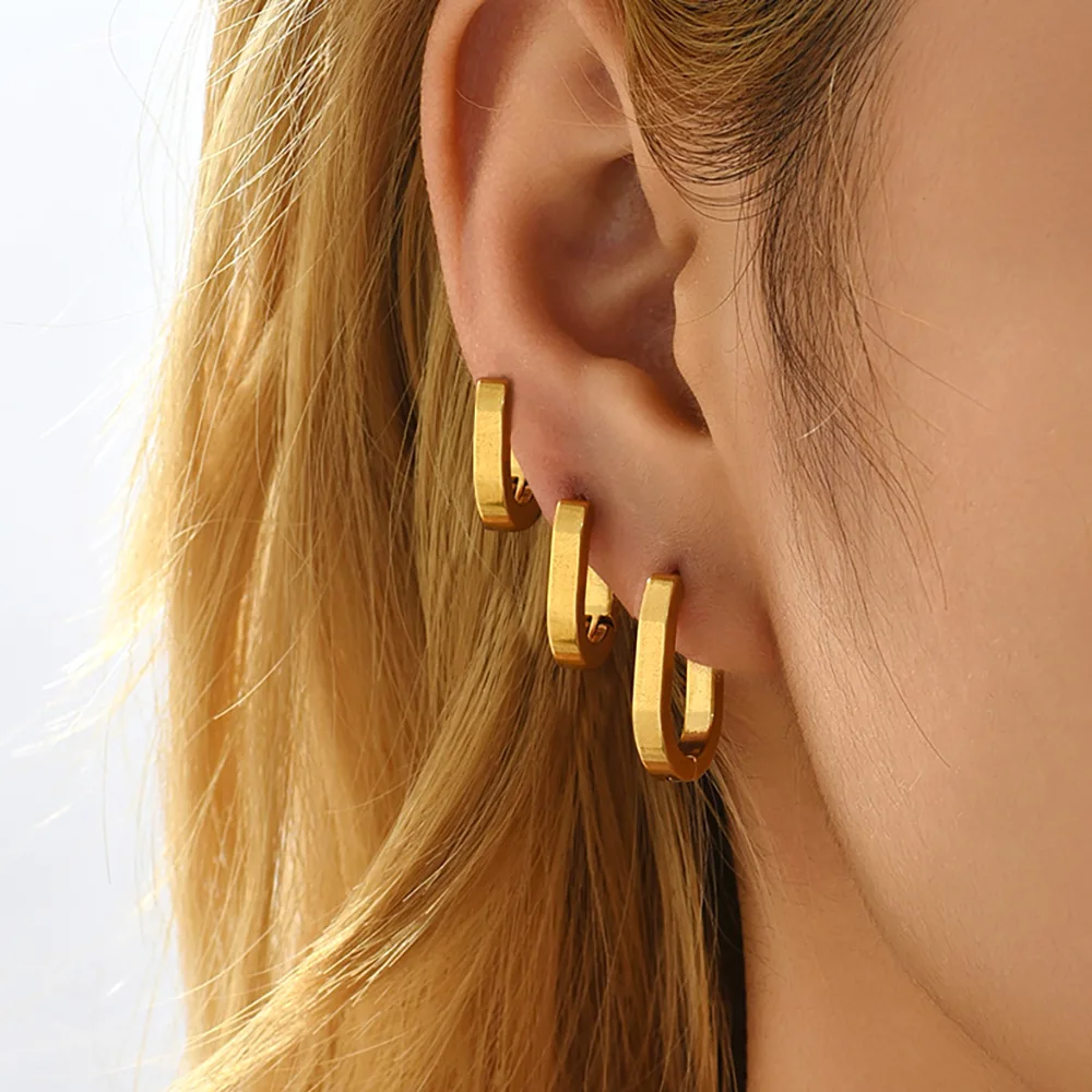 Minimalist 18K Gold Plated Stainless Steel Oval Geometric Smooth Stackable Thick Hoop Earrings for Women Daily Party Gift