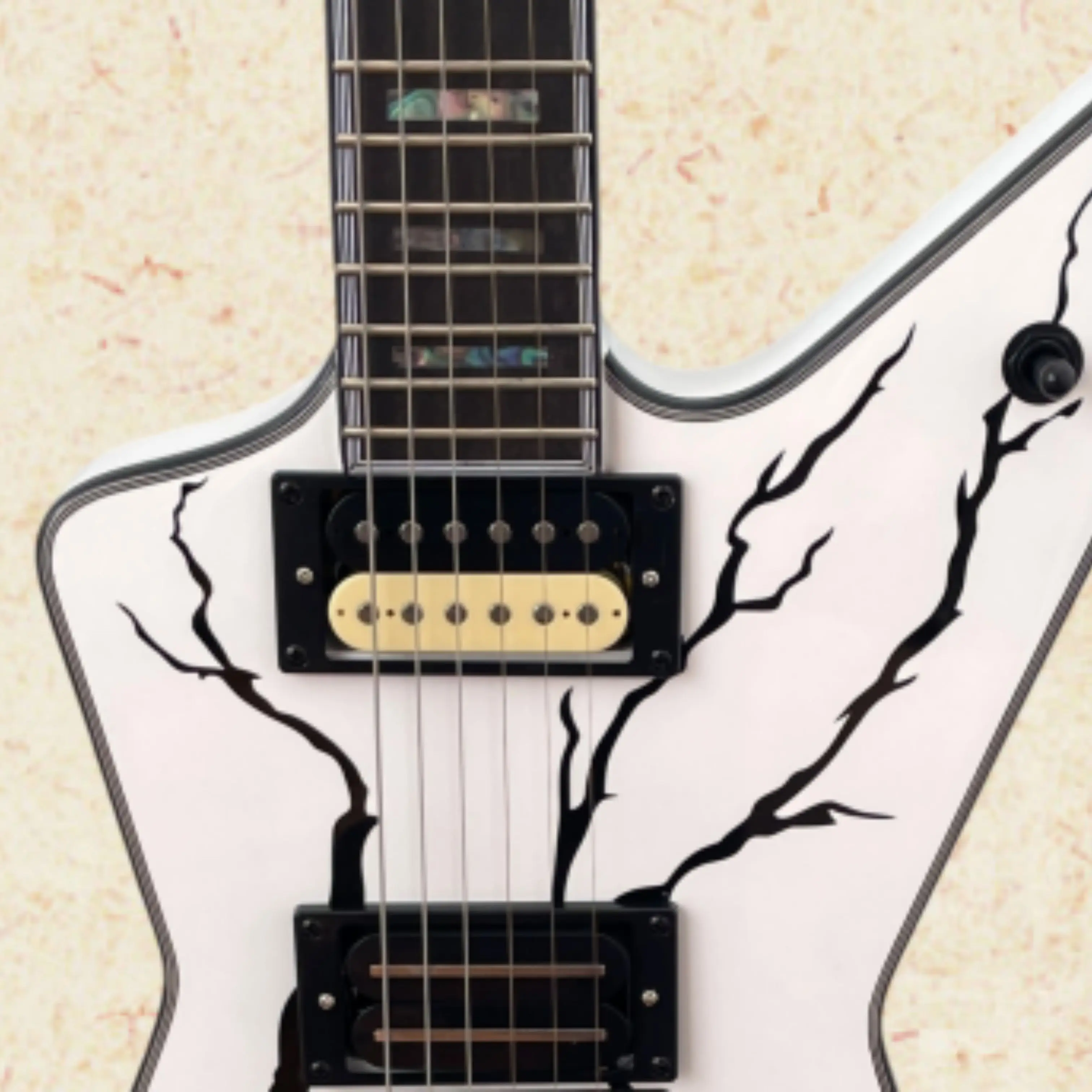 Minimalist White Electric Guitar, Black Lightning Crack Art Print, Black Hardware Guitars,Designed For Rock Enthusiasts Guitarra