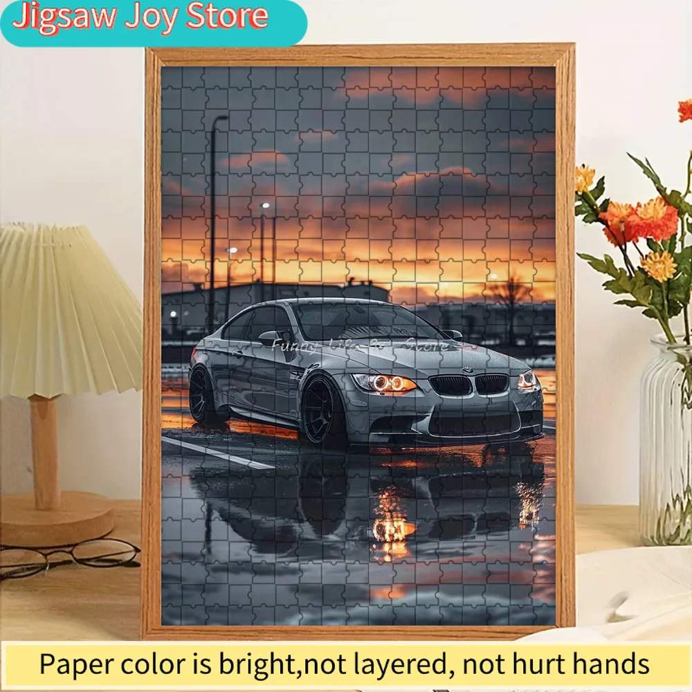

Бумажный пазл с изображением стильного серого спортивного автомобиля BMW M3 на фоне заката и мокрой дороги, художественный принт, декор для стен, легендарная немецкая производительность