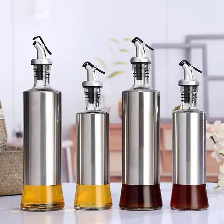 Glass seasoning bottle, oil bottle, stainless steel covered oil pot, oil pot Vinegar, soy sauce. Buy one, get one free.