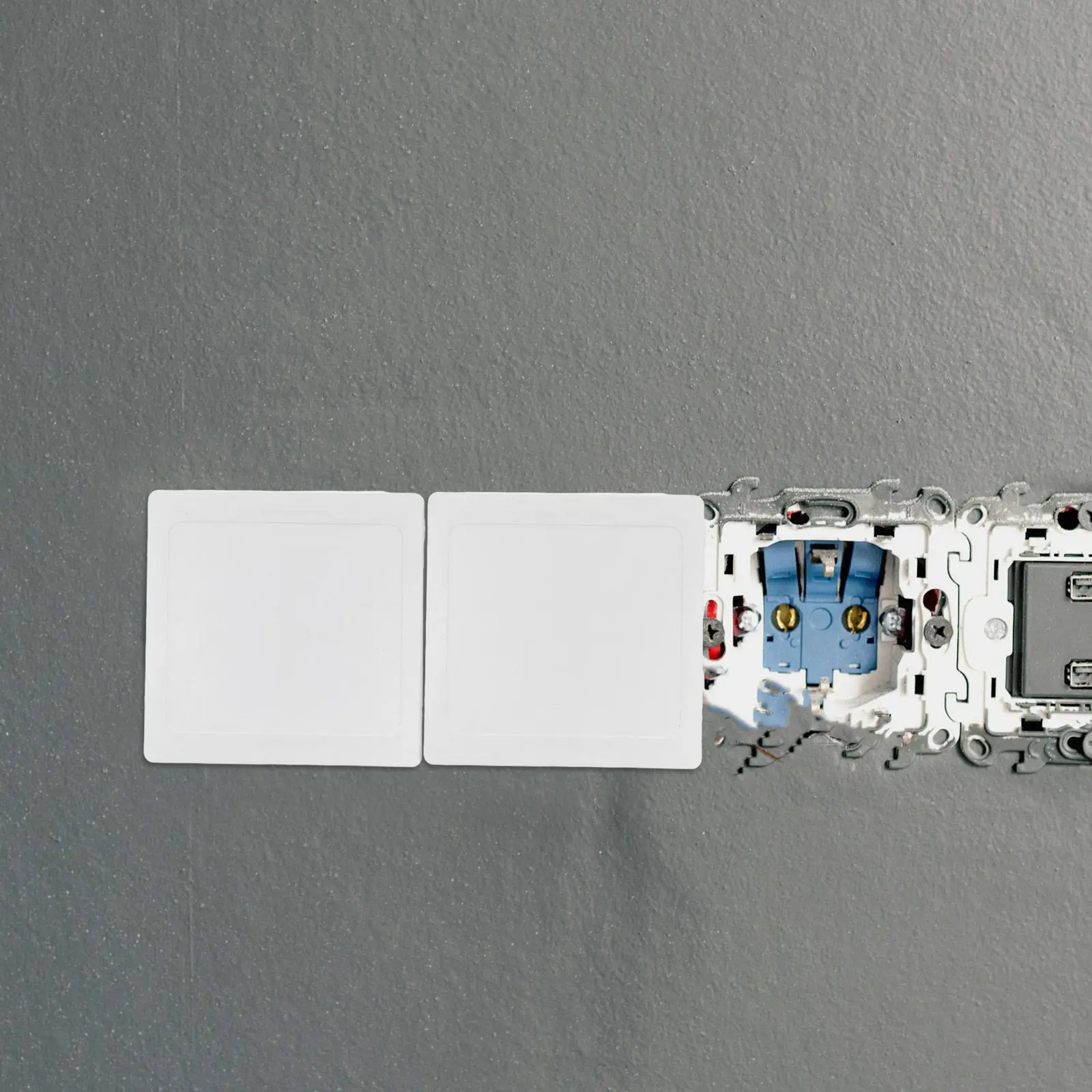 

20Pcs Screwless Wall Switch Protective Covers White Plastic Flat Electrical Outlet Blank Switch Plate Cover for Clean Look and