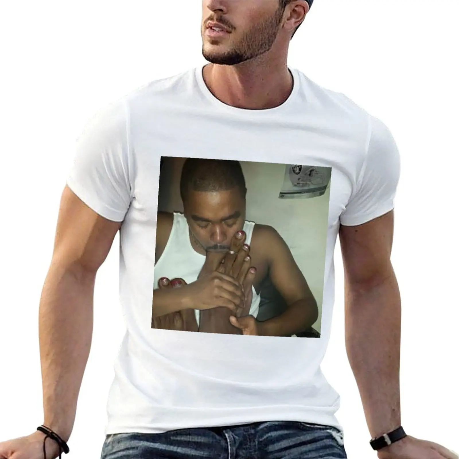 

in cotton T-Shirt guy with graphic toe t tshirt Toe shirts suckin 100% a mouth big his for man