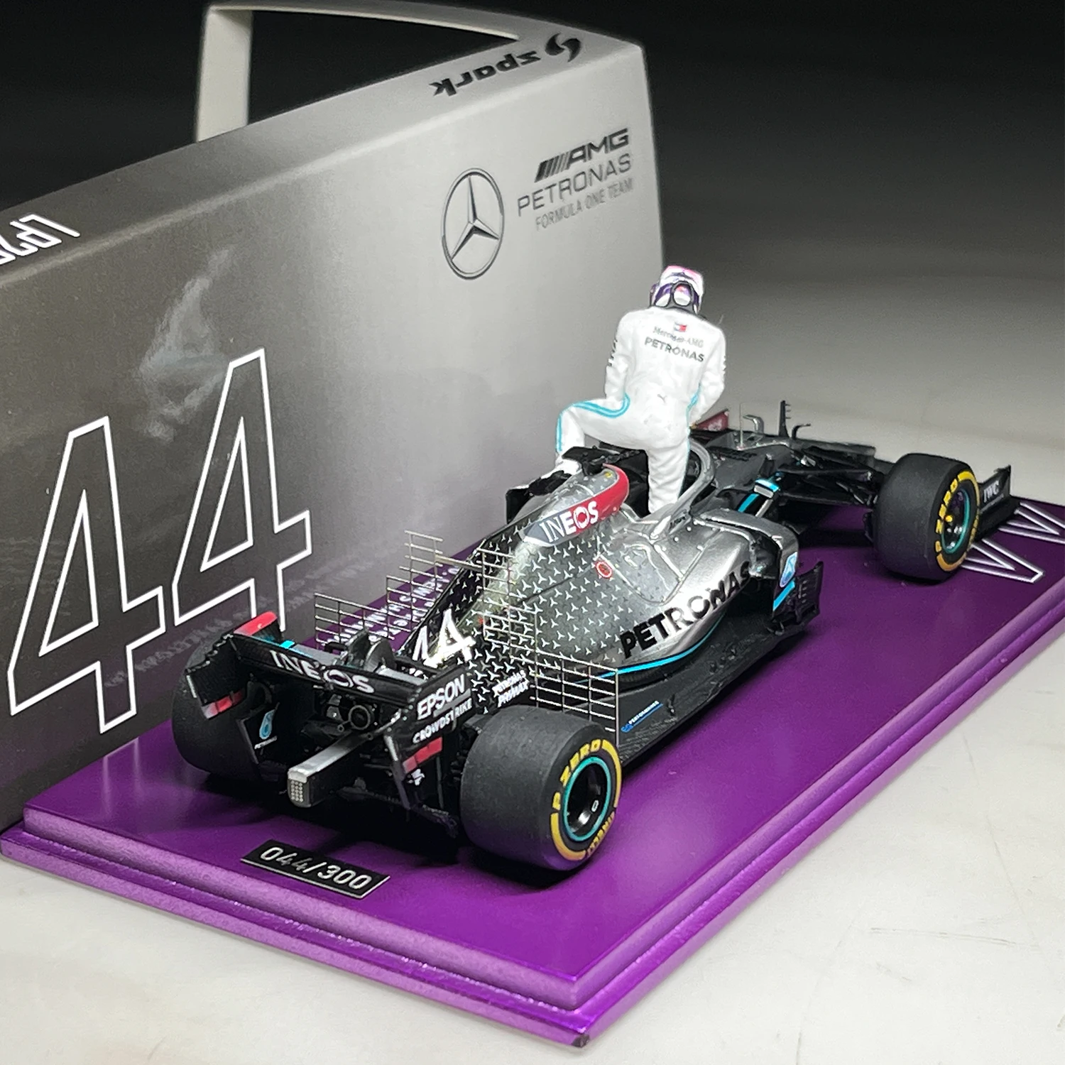 Barbecue grill custom Hamilton 2020 Barcelona winter test 1:43 Mercedes W11 resin  simulation model, adult ornaments, boys toys