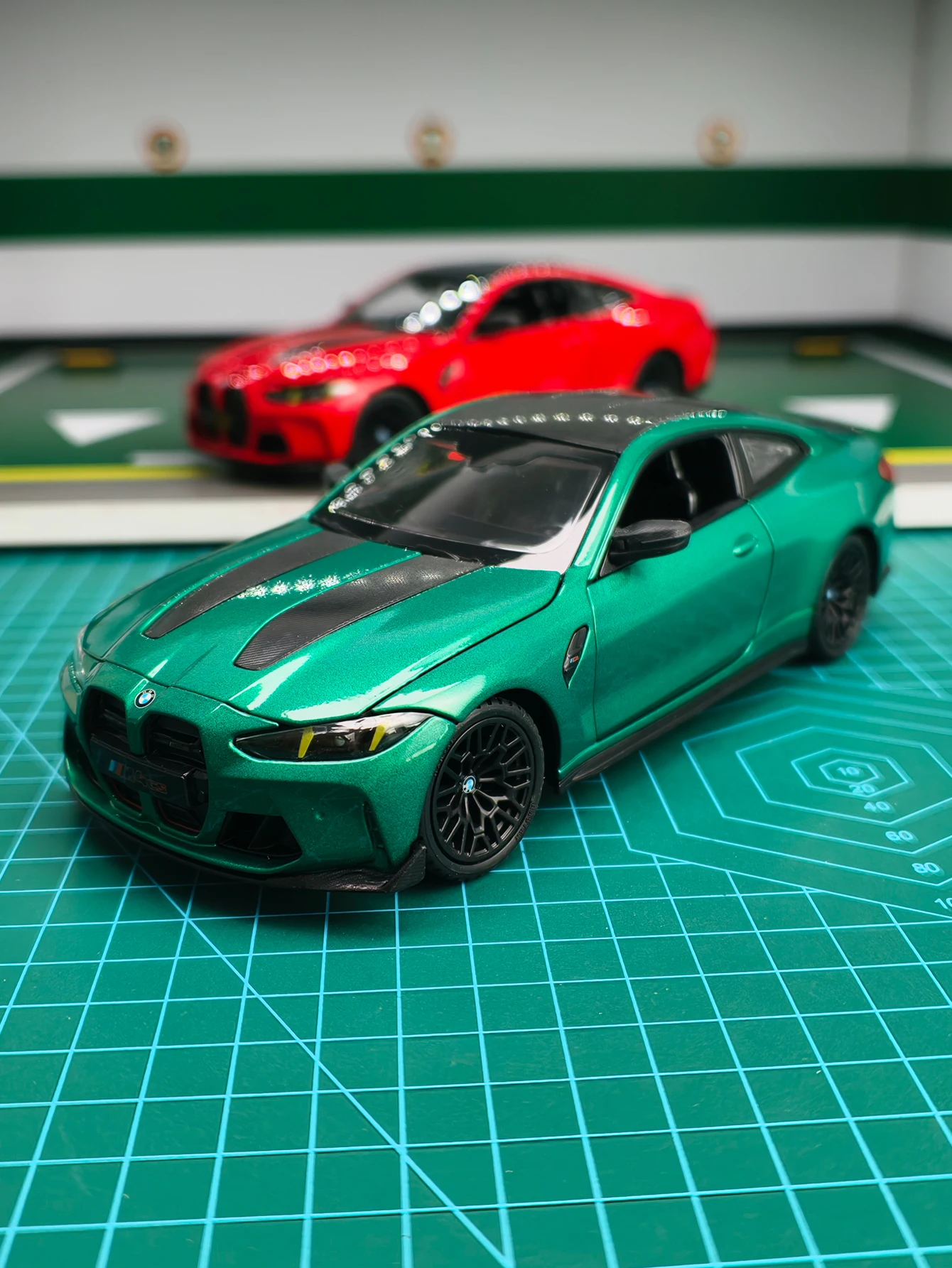Rastar 1:24 Simulated Zinc Alloy BMW M4 CS Car, Static Ornament, Metal Collectible Gift Car