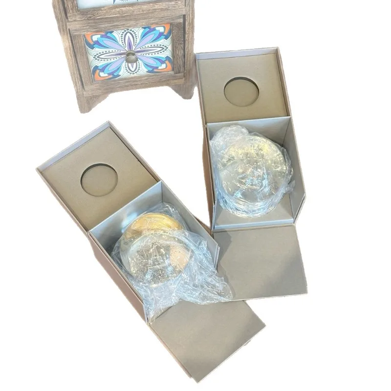 

Crystal Ball Snowflake Ball Tower Ornament for Girlfriend's Birthday Valentine's Day Christmas Gift Box Packaging