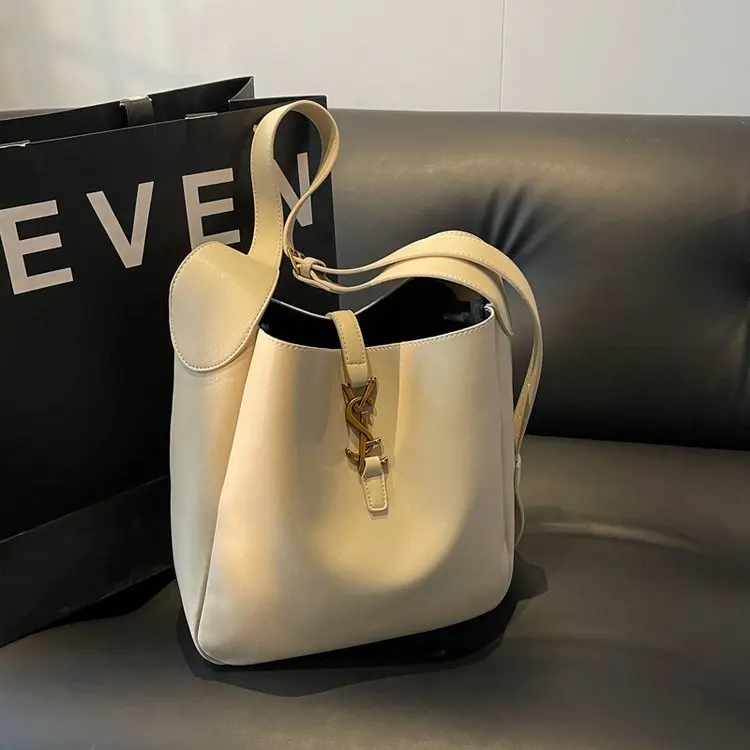 

2026 Summer New Women Soft Leather Bucket Bag Fashion Vintage Large Capacity Shoulder Purse High-Quality Crossbody Handbag