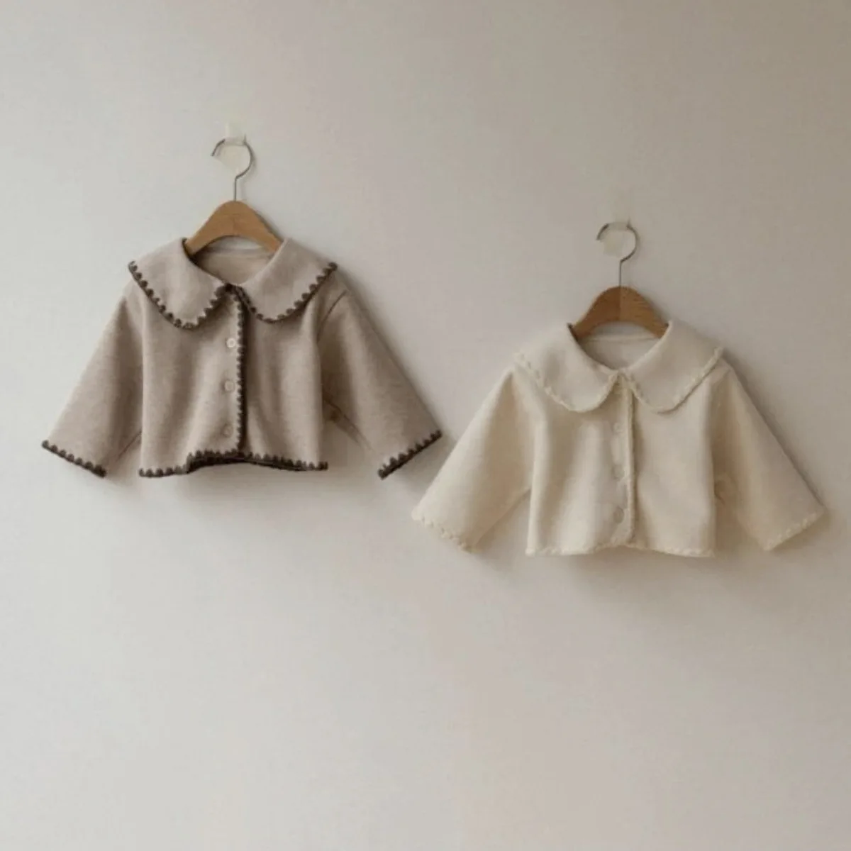 

2025 Winter New Baby Long Sleeve Fleece Coat Solid Infant Girls Vintage Cardigan Plus Velvet Thick Toddler Warm Lapel Jacket