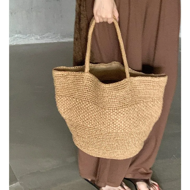 

Large Handwoven Rattan Tote Bag for Women Natural Straw Beach Bag Purse Luxury Shoulder Bags Handbag Summer 2026