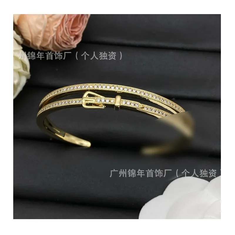 

Belt Buckle Full Diamond Double-layer Bracelet Home Light Luxury Jewelry High-end Sense Versatile Commuter Bracelet Seiko