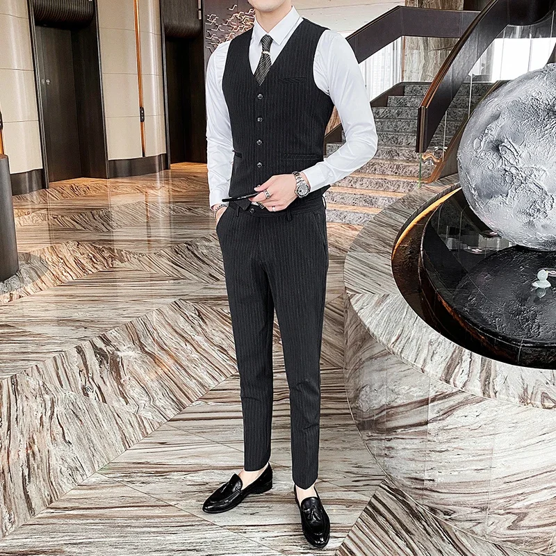 Male Groom Tuxedos Suit Jacket Pants Vest 3 Pcs Set High Quality Men Business Dinner Blazers fashion Stripe Slim Wedding suit