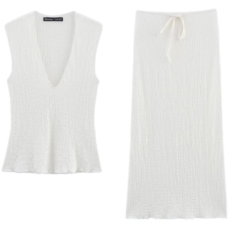 Summer 2025 New Women's Faion V-ne Svel T-irt Versatile Simple Quali Match All 25-35 Years Olds