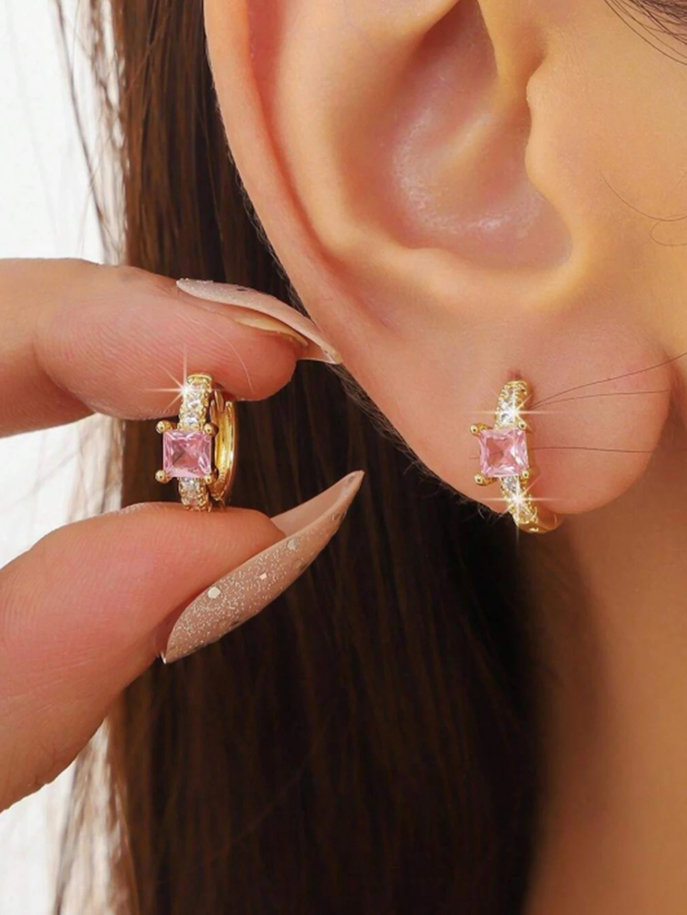 1 pair of elegant mini synthetic zircon block earrings, sparkling design, suitable for daily accessories and holiday party gifts