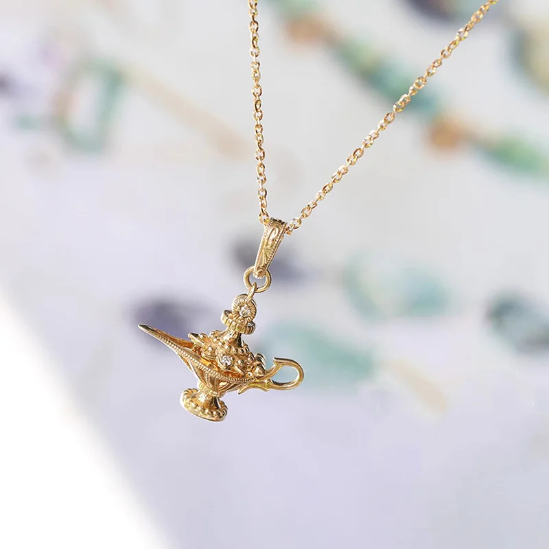 French High-end Style Gold Color Fine Carving Can Turn on The Magic Lamp Necklace Women's High-end Banquet Jewelry Necklace