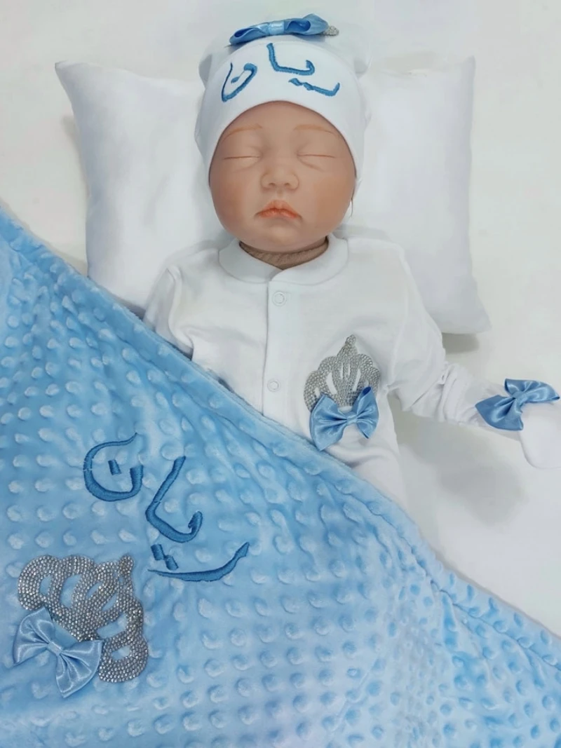 Dollbling 3pcs Plus Blanket  Wings Outfits Any Name Embroidery Sweetwood Gift Set Baby Pajamas Hat Welcome Home Ceremonial dress