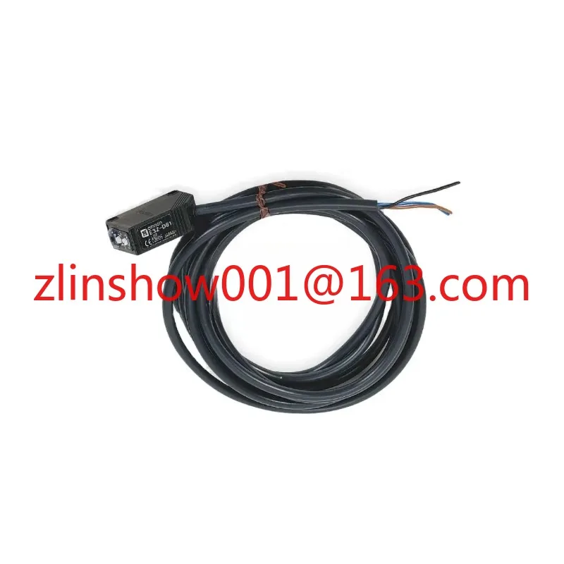 

E3Z-D81 2m proximity sensor diffusion reflection light on/dark PNP photoelectric sensor, the maximum voltage is 24V