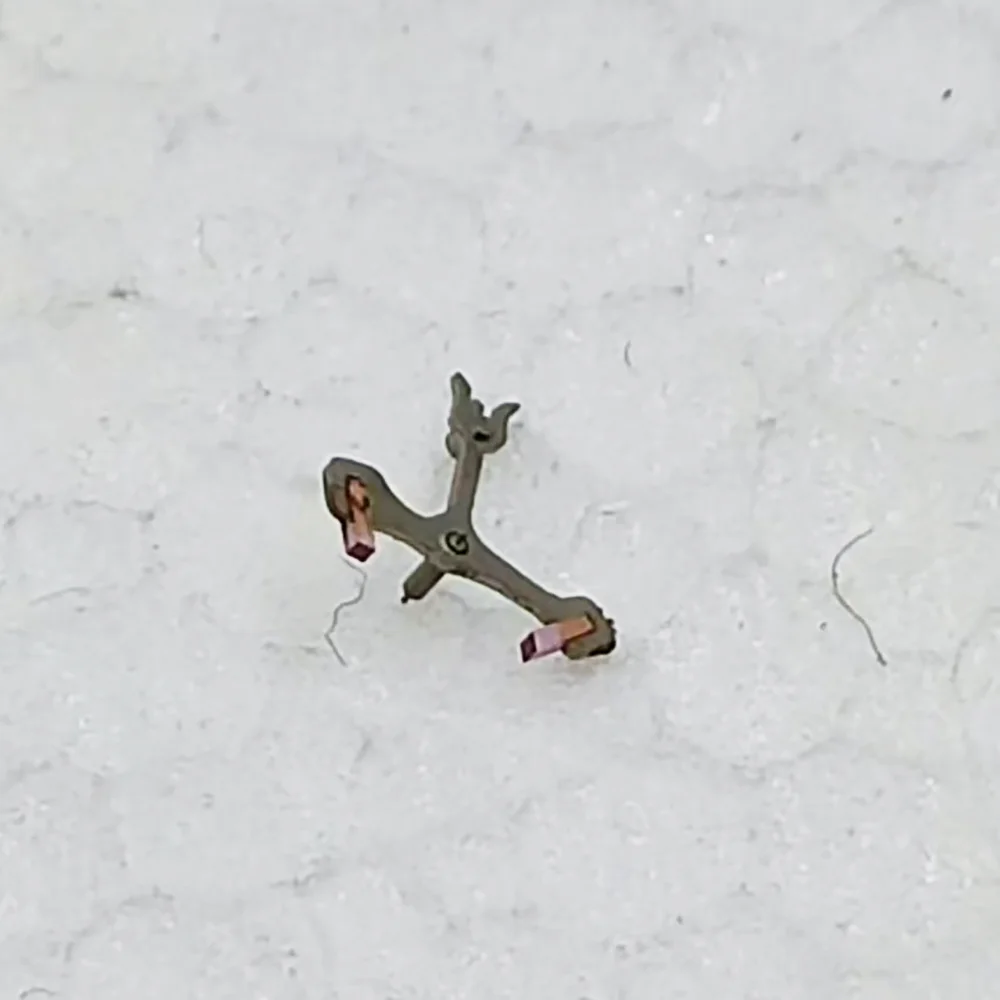 Аксессуары для часов, вилка для лошади, подходит для механизма 7009, механические запасные части, спусковая вилка, подходит для механизма 7009