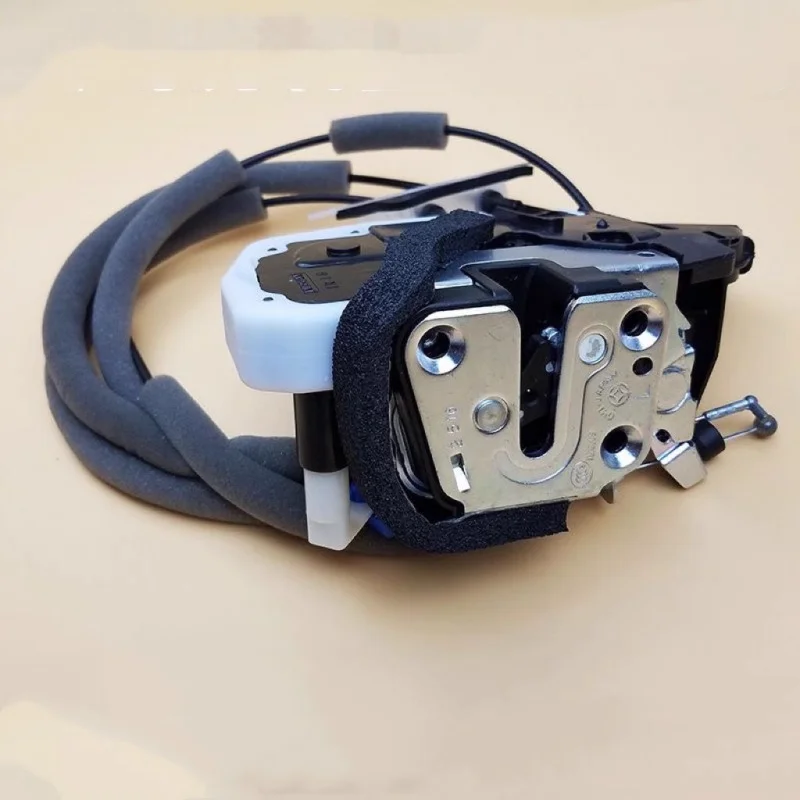 For Nissan 2008-2015 TIIDA Car Door Lock Block  Door Central Locking Machine  Accessories