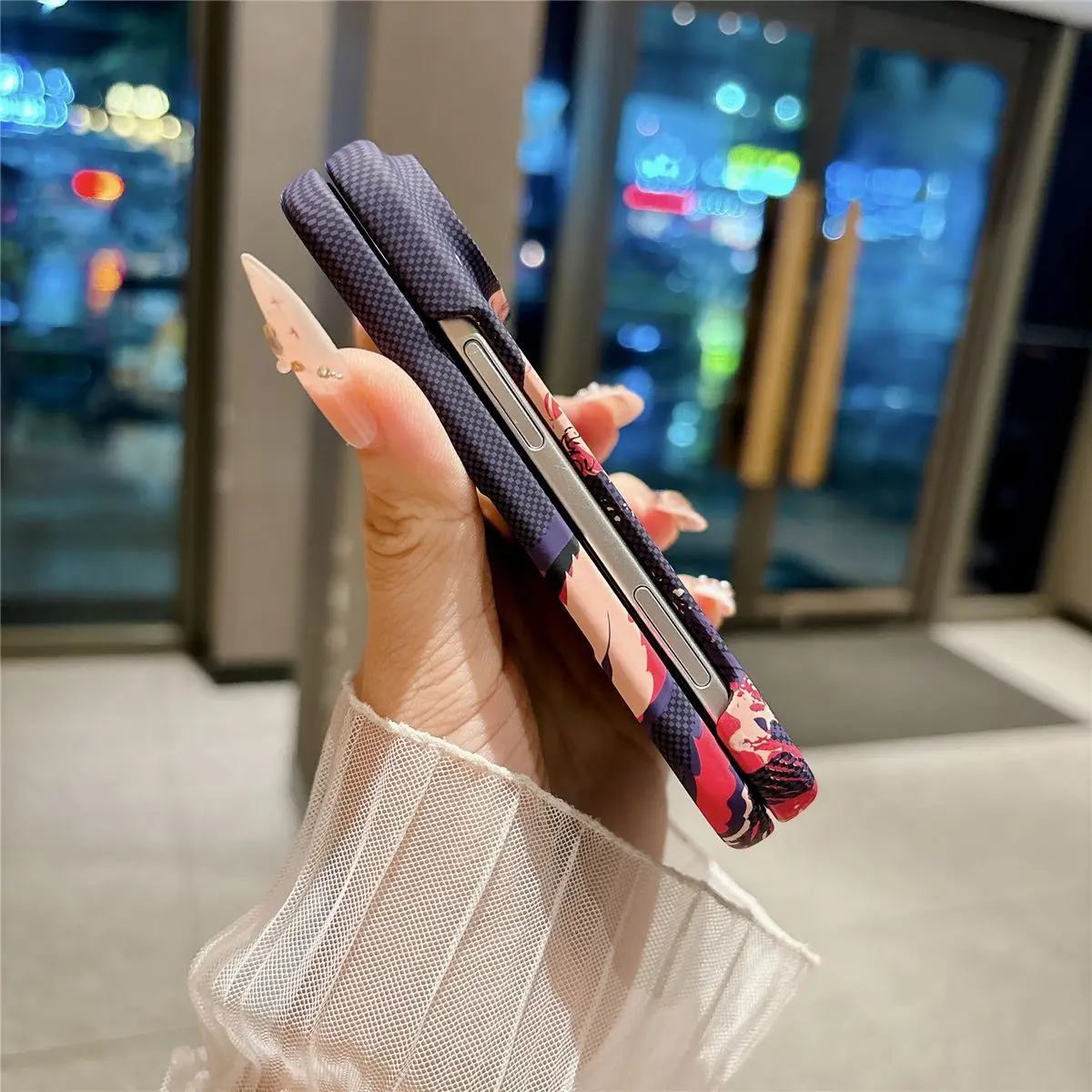 Premium‑Grade Feel Carbon‑Fiber Texture Magnetic Case For iPhone Duo For Magsafe Charge Hinge Full Protection Shockproof Cover - view 5