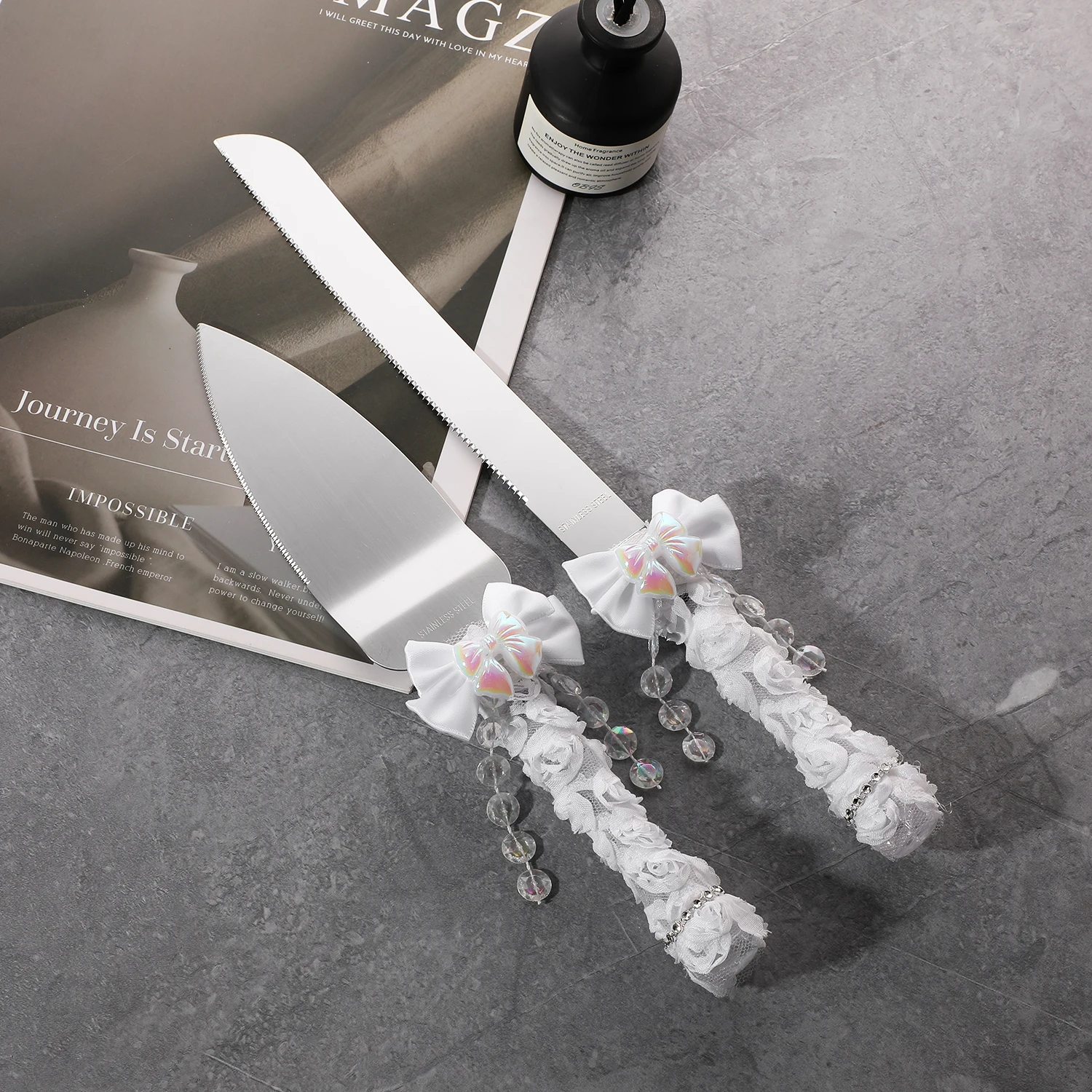 

Minimalist Wedding Knife & Server – Modern Cake Cutting Essential, Sleek and Stylish, Gift for Newlyweds