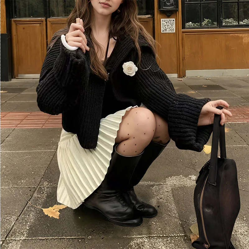 

Модный женский короткий свитер с длинными рукавами и лацканами, теплый и утолщенный женский красный кардиган осенью и зимой.