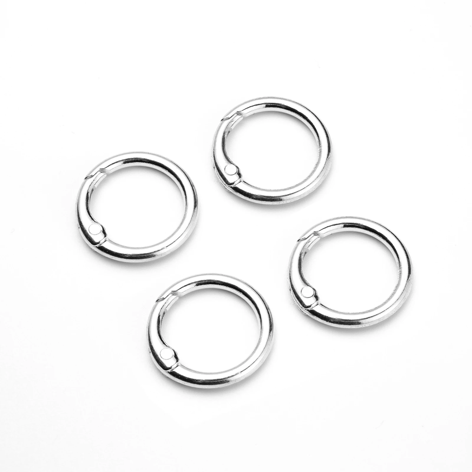 5pcs Durable Circular Carabiner Keychain Clip for OutdoorAdventures - Perfect for Camping, Hiking and Travel