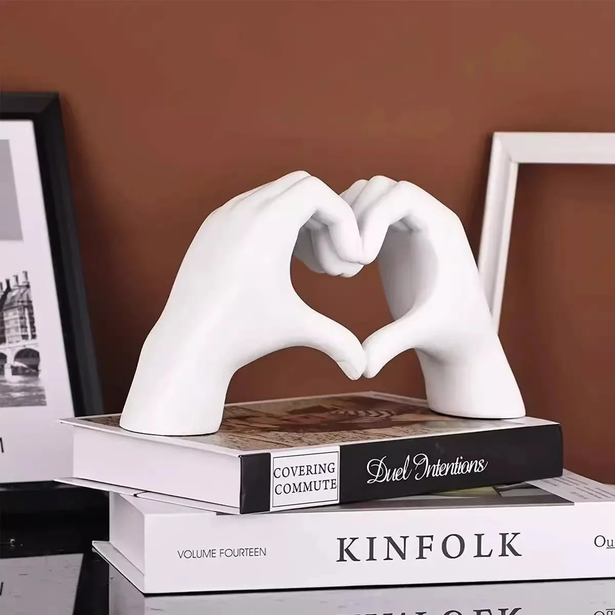 Goldene Dekoration, Herz-Hand-Statue für Wohnzimmer und Schlafzimmer, Liebesfinger Moderne Handgesten-Skulptur für Zuhause, Regal und Schreibtisch