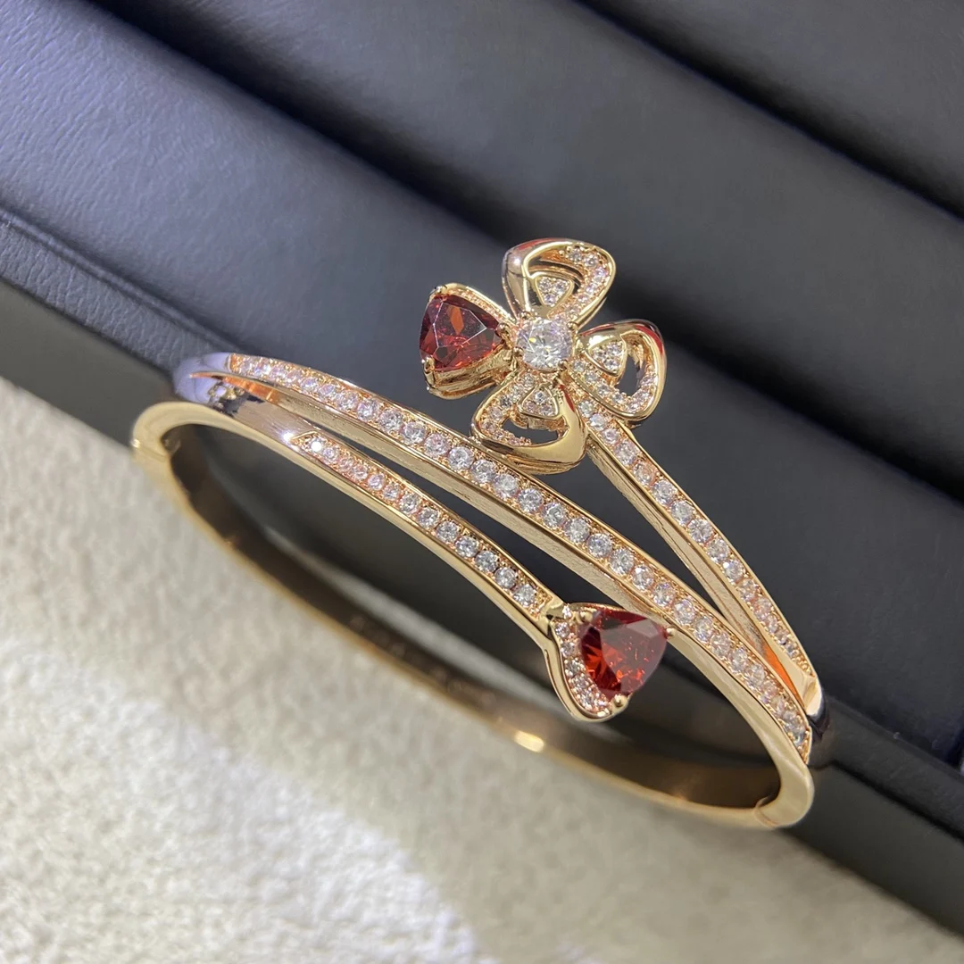 

2025 New 925S Permanent Ingot Windmill Flower Bracelet Versatile Fashion High Luxury Gift Essential