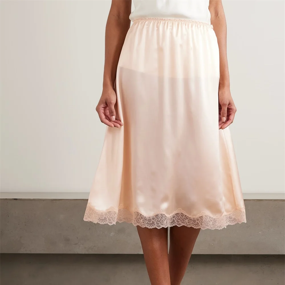 

2026 Summer Women's Skirt — Lace, Elastic Waist, Commuter Style, Ladies' Mini Skirt — Y2K-Inspired, New, Stylish, Versatile bra