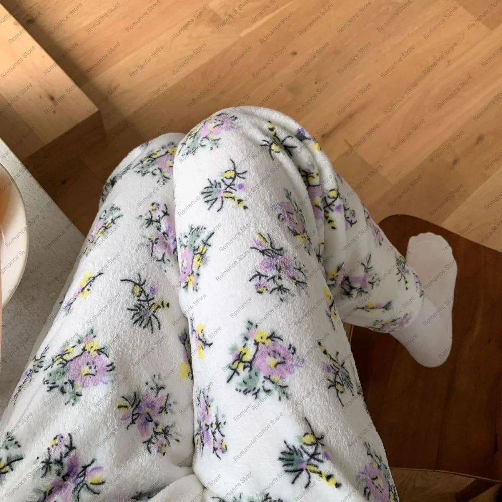 

Flannel floral pajama pants for women's loose autumn and winter new casual home pants and warm long pants It can be worn outside
