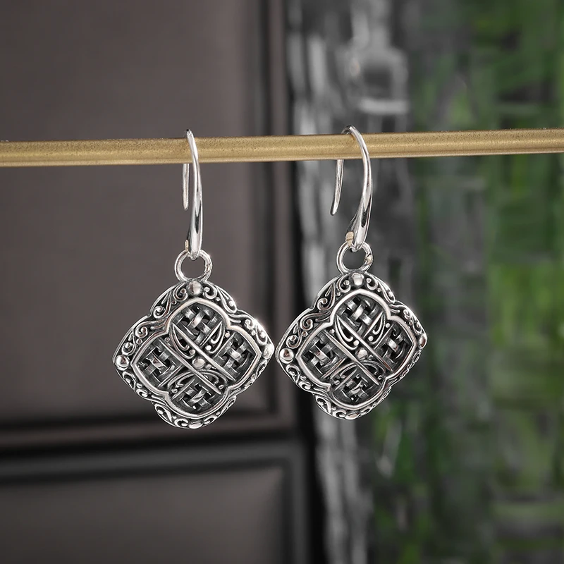 Silver Plated Hollow Square Braided Mesh Engraving Pattern Dangle Earrings Hypoallergenic Earrings Women's Casual Retro Jewelry