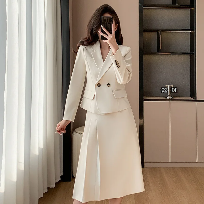 Black Suit Set Women's Spring and Autumn2024New High-Grade Temperament Goddess Style Short Suit Coat Skirt