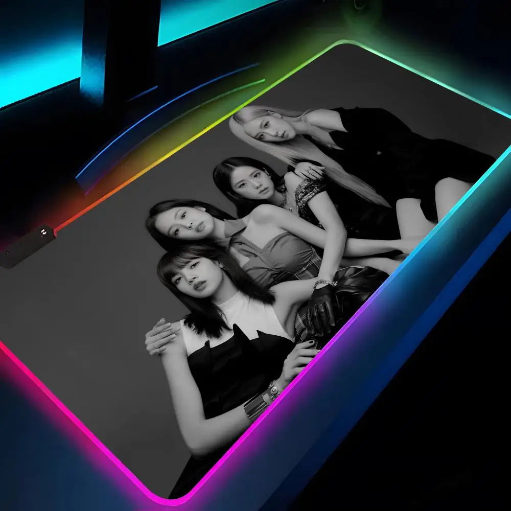 Kpop-BLACKPINks Mouse Pad Rgb Xxl Laptop Mat Gaming Mousepad tastiera retroilluminata Gamer Girl Table Pad scrivania