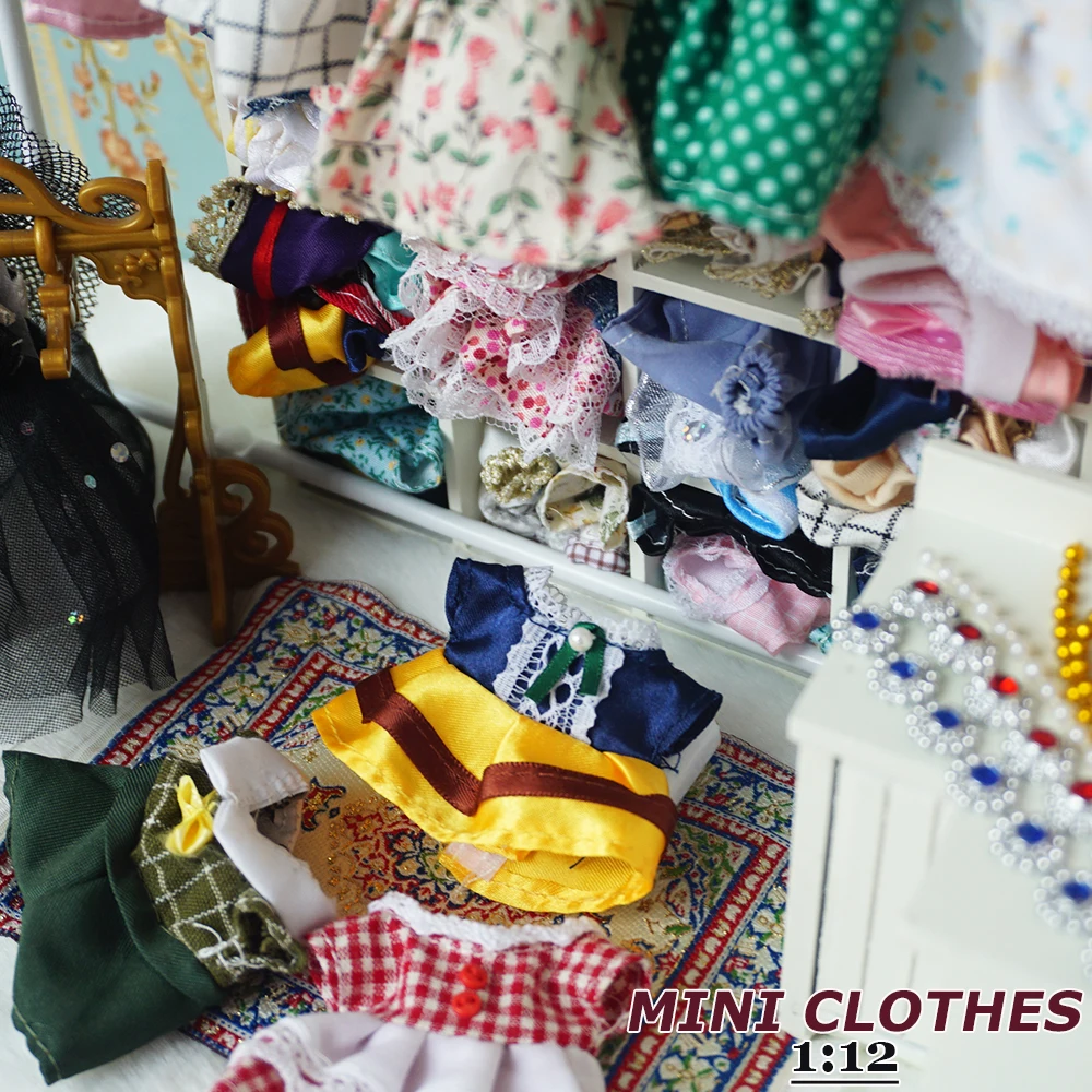 Boże Narodzenie tematyczne 1:12 miniaturowe ubrania dla lalek strój ślubny sukienka króliczek odzież sportowa akcesoria do domku dla lalek zabawka prezent urodzinowy