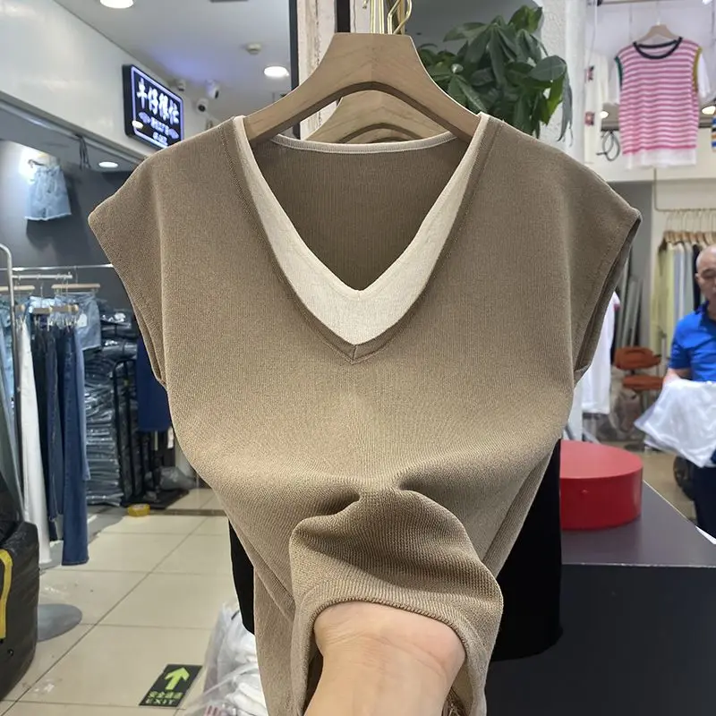 Women's Summer V-neck Short Sleeve T-shirt Keep Slim Thin Ice Silk Knit Sweater 2025 New Fake Two Solid Color Tops A526