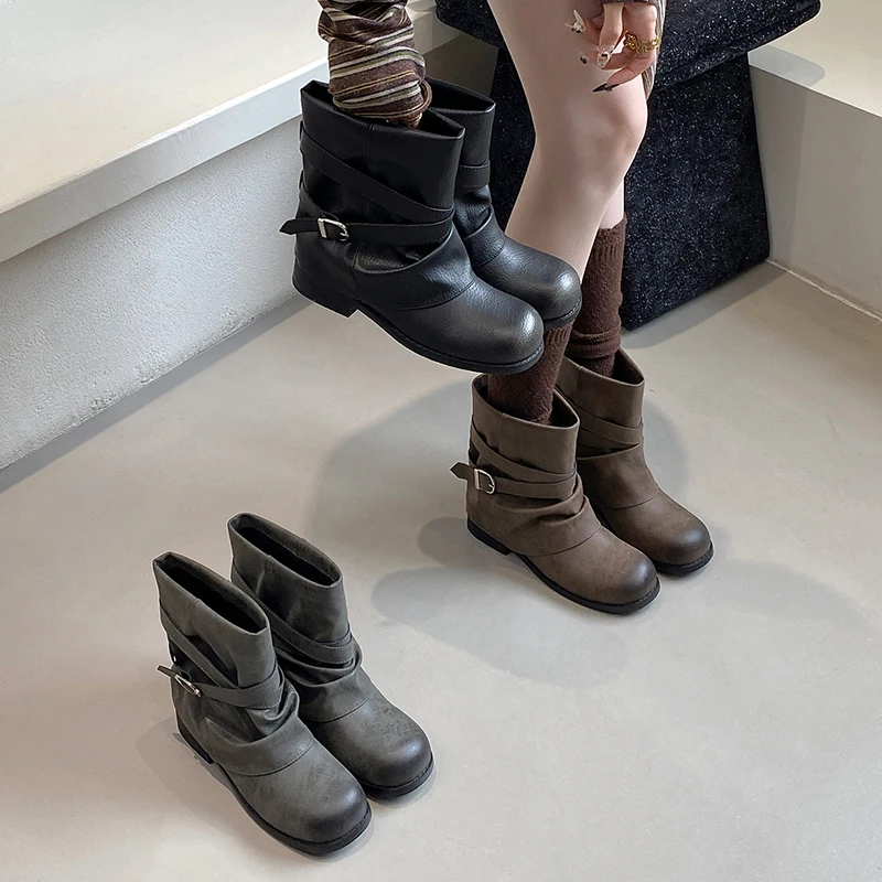 Riding Boots Women's Autumn and Winter Trend Piled Up Short Boots Joker Slim High-grade Fairy Wind Boots.