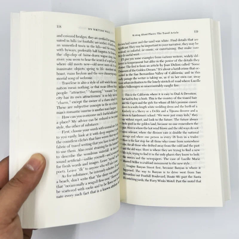 On Writing Well By William K. Zinsser The Classic Guide To Writinhg Nonfiction Learning English Writing To Learn Books