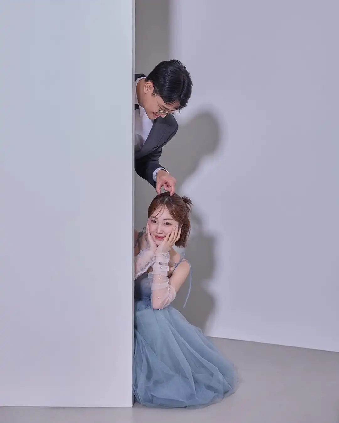 Sondr Misty Blue Koreanische Brautkleider Spaghettiträger A-Linie Brautkleid aus weichem Tüll Maßgeschneiderte Hochzeits-Party-Kleider