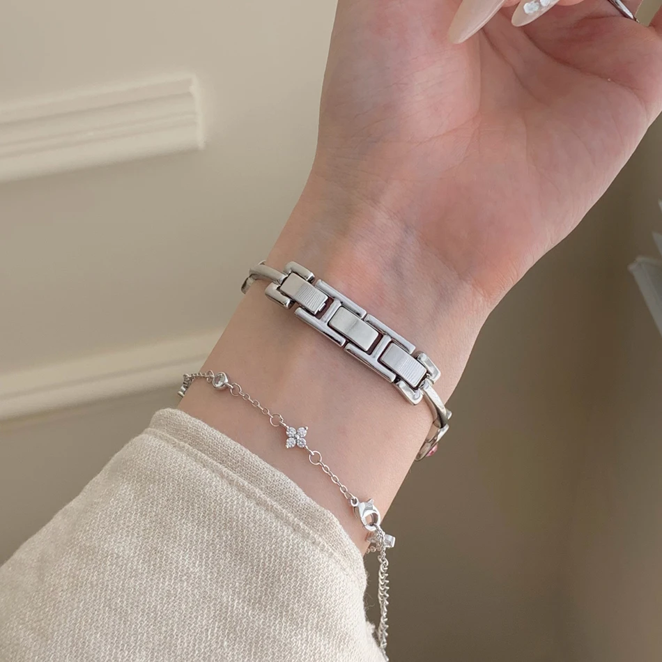 حزام ماسي أنيق على شكل قلب لسلسلة ساعات أبل 11 10 9 8 7 6 SE 5 UItra 3 iWatch 49/46/45/44/42/41/40/38 مللي متر سوار مجوهرات