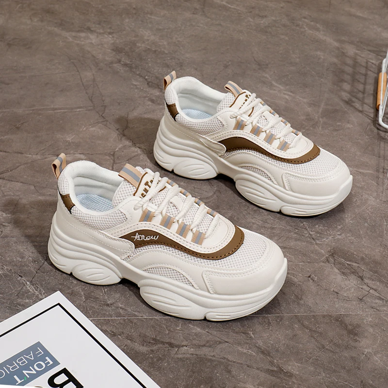 

2025 New Thick Bottom Non Slip Casual Shoes Women's Spring Height Increasing Comfortable Lightweight Lace-up Platform Sneakers