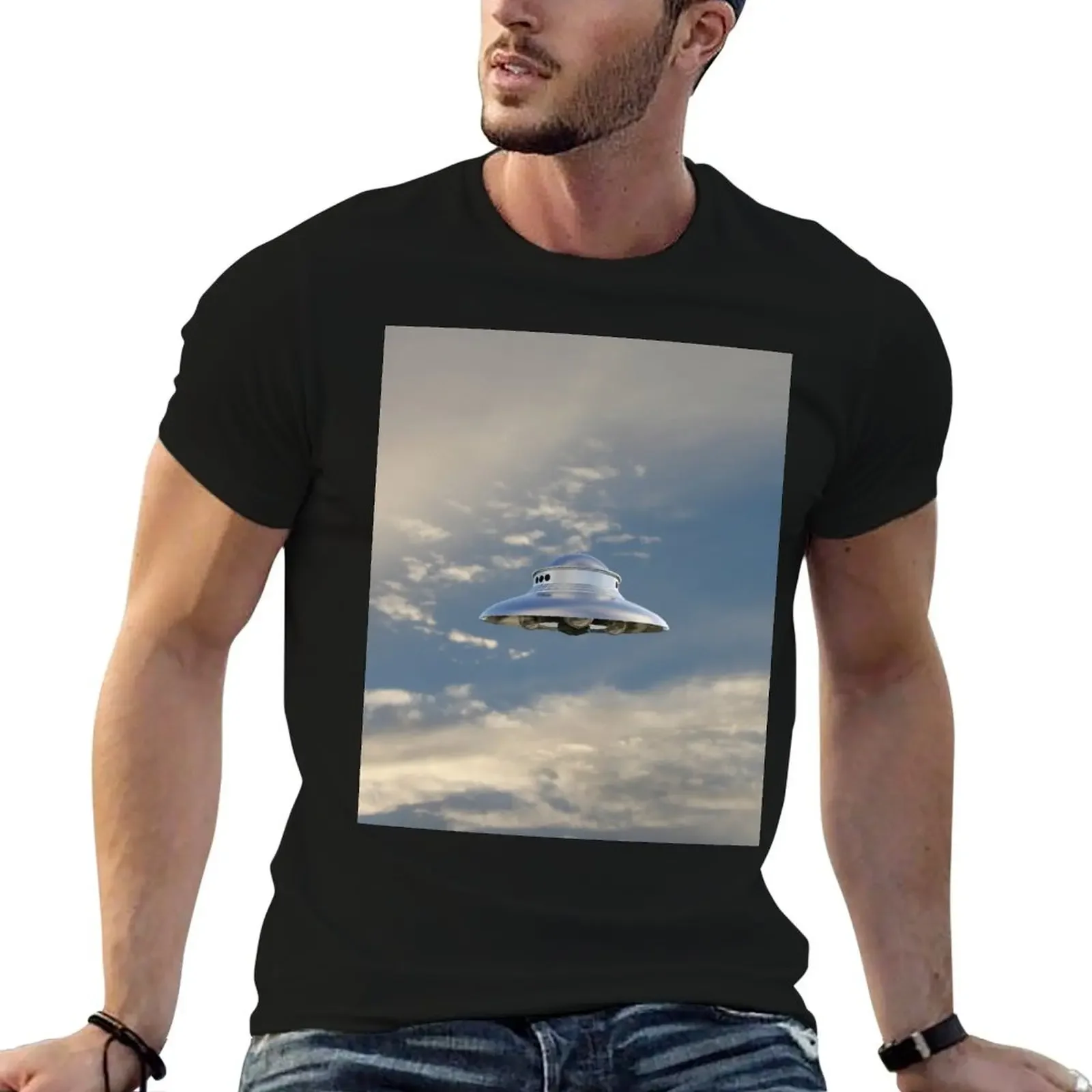 UFO hovering T-Shirt vintage clothes Blouse mens t shirts casual stylish