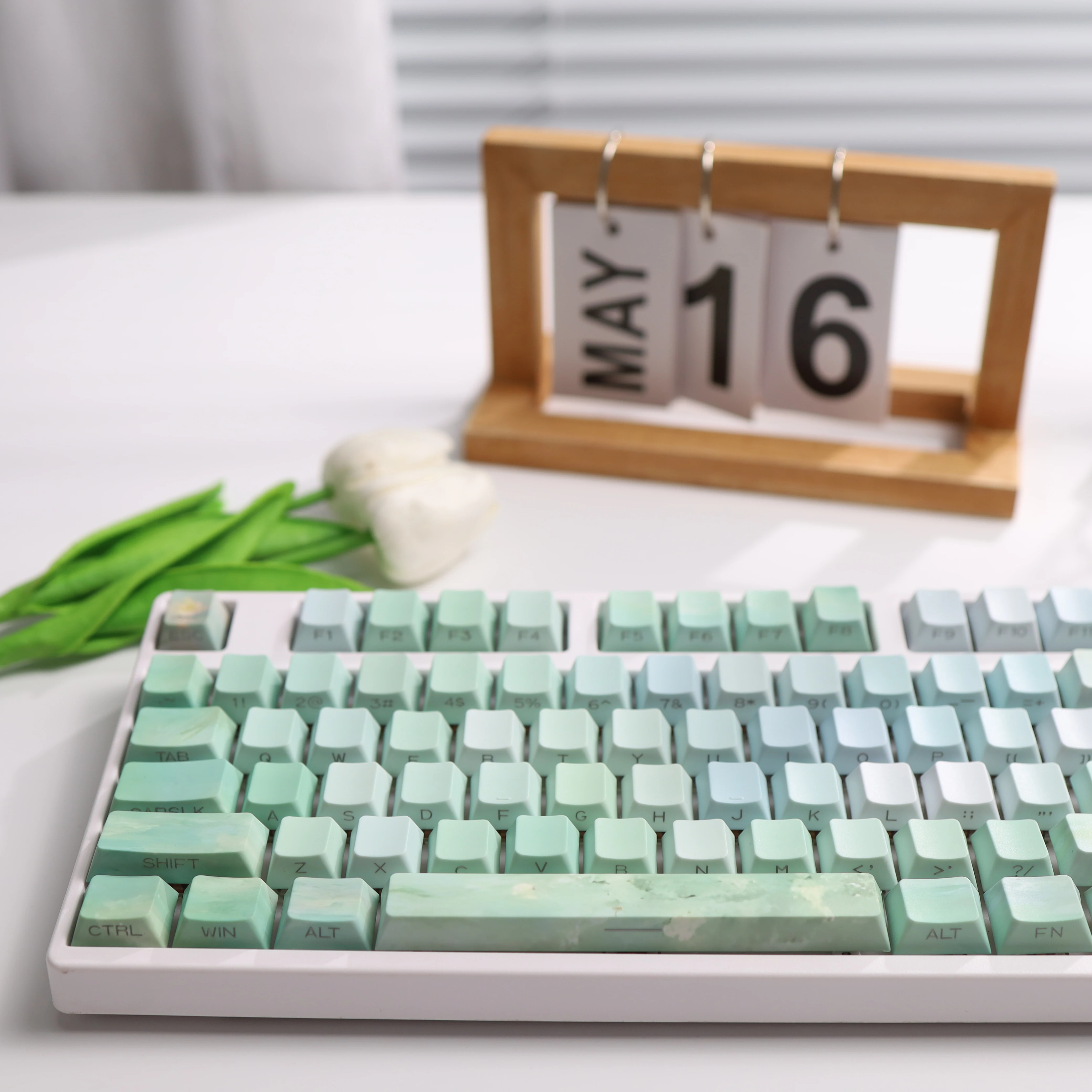 Green Lotus Cherry Side-Engraved Translucent Mechanical Keyboard Pbt Keycaps