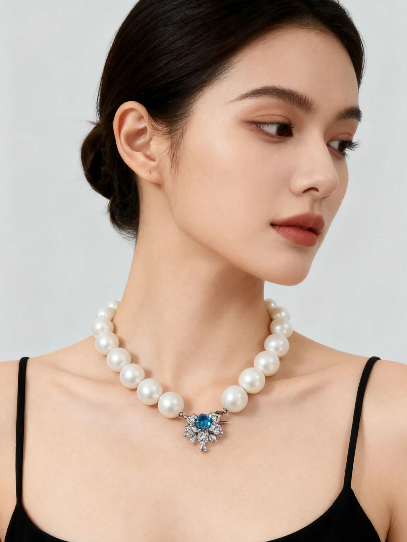 

2025New classic 16mm imitation pearl 25pcs handmade women's necklace for banquet Gifts