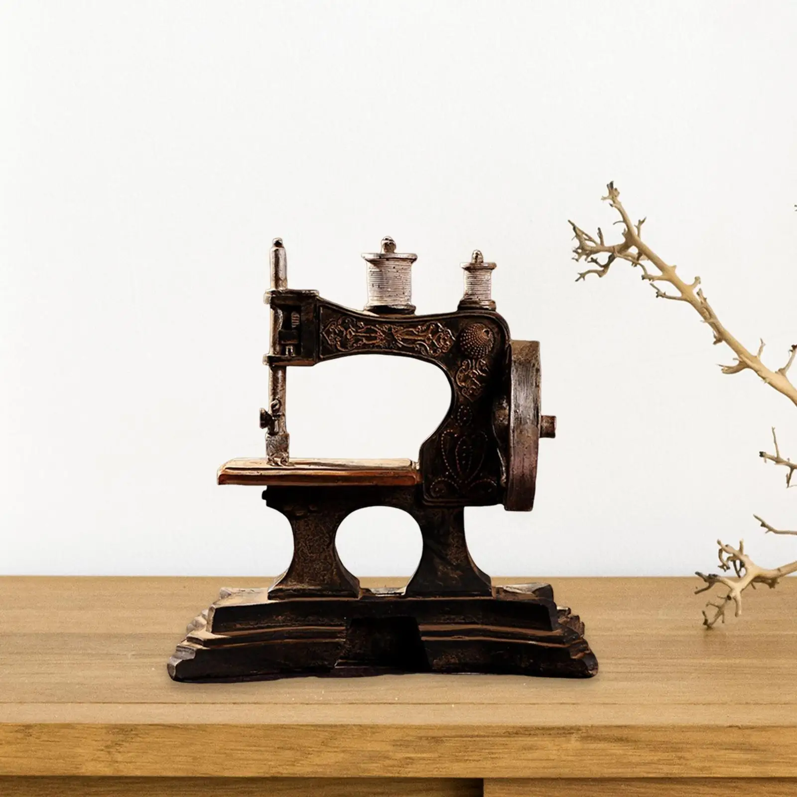 Figurine Sculptures Spool Thread Decorative Display Desktop Decors Home Sewing Machine Resin Statue for Housewarming Bedroom