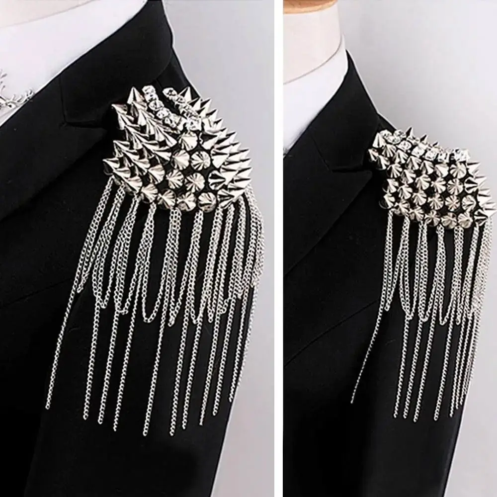 Retro Pin Club Tassel Chain Epaulette Cool Breastpin Rivet Shoulder Badges Shiny Crystal Jacket Vintage Brooch Suit