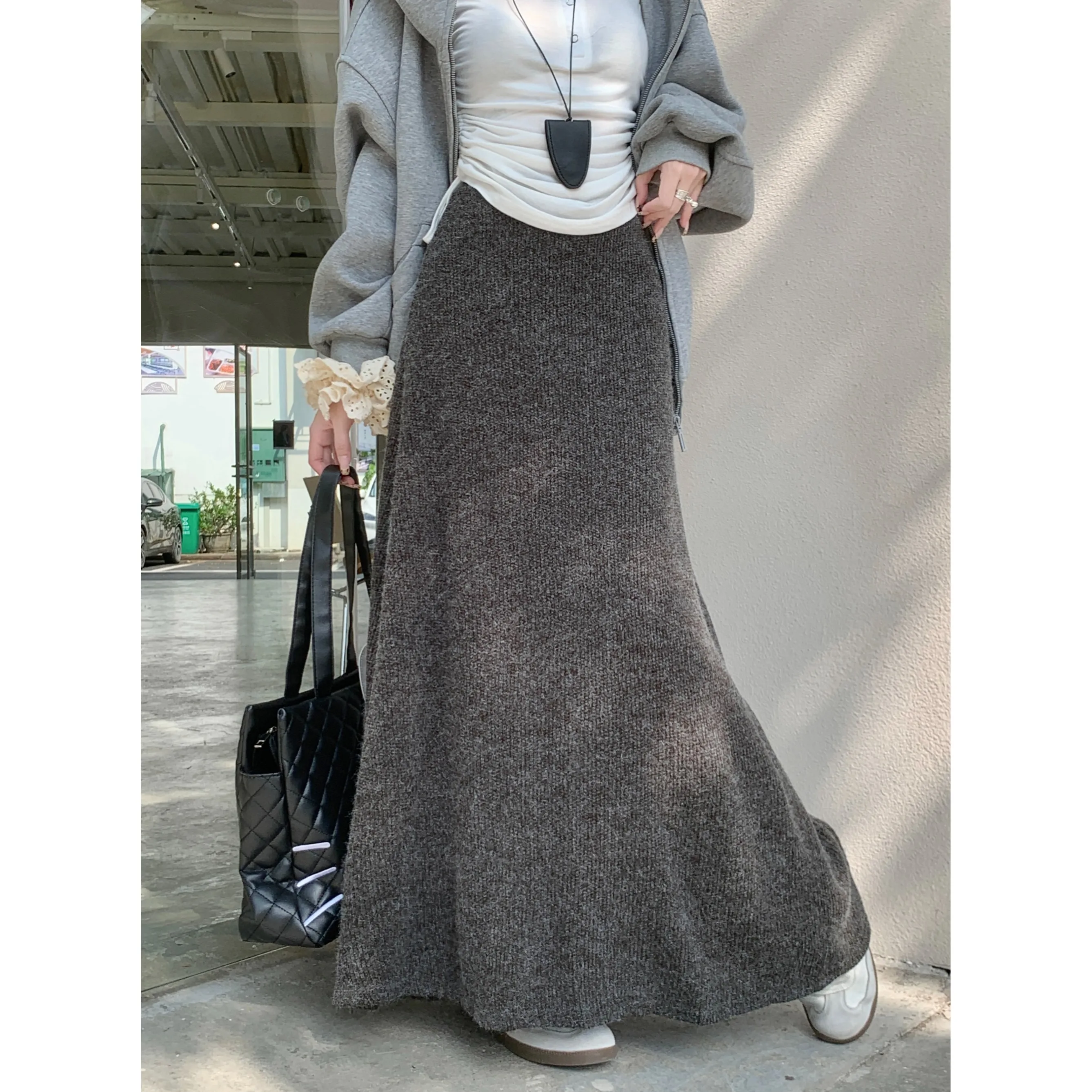 High-End Elegant Gray Thickened Skirt for Women Winter New A- line Skirt High Waist Slimming Big Hemline Fishtail Long dress