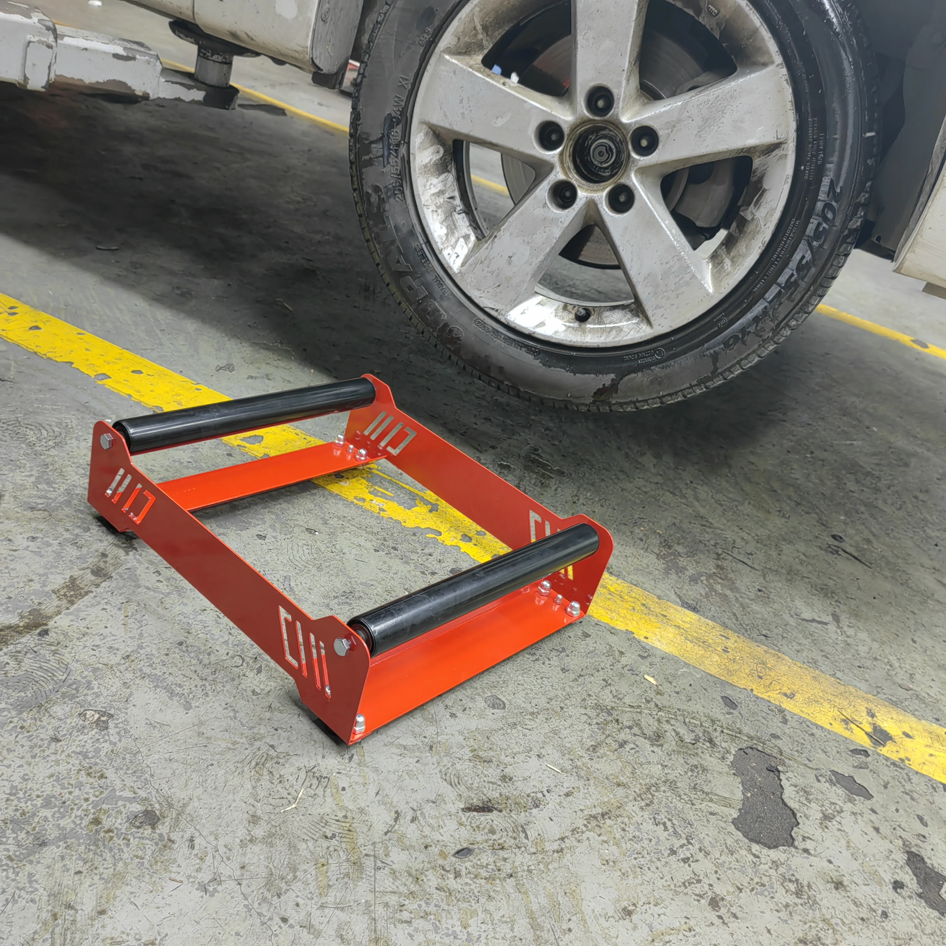 Automobile Tire Washing Rack Wheel Cleaning Rack Clean Up The Chain and Rim Portable Tidying and Placement Rack with Rollers