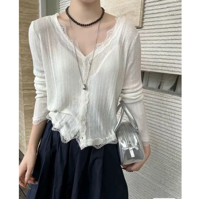 

Knitted Cardigan Summer V-neck Lesbian Sunscreen Cardigan Outfit Shawl Air Shirt Loose and Comfortable Academic Atmosphere