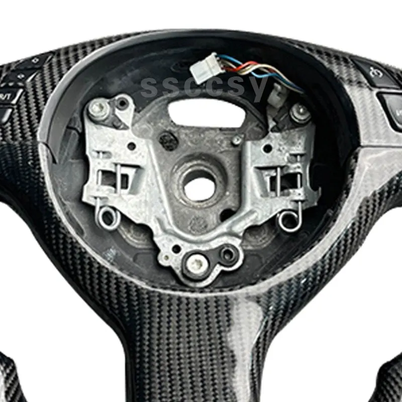 Carbon Fiber Steering Wheel Suitable For BMW E46 With Multifunctional Buttons But Without Heating Function And Shift Paddles