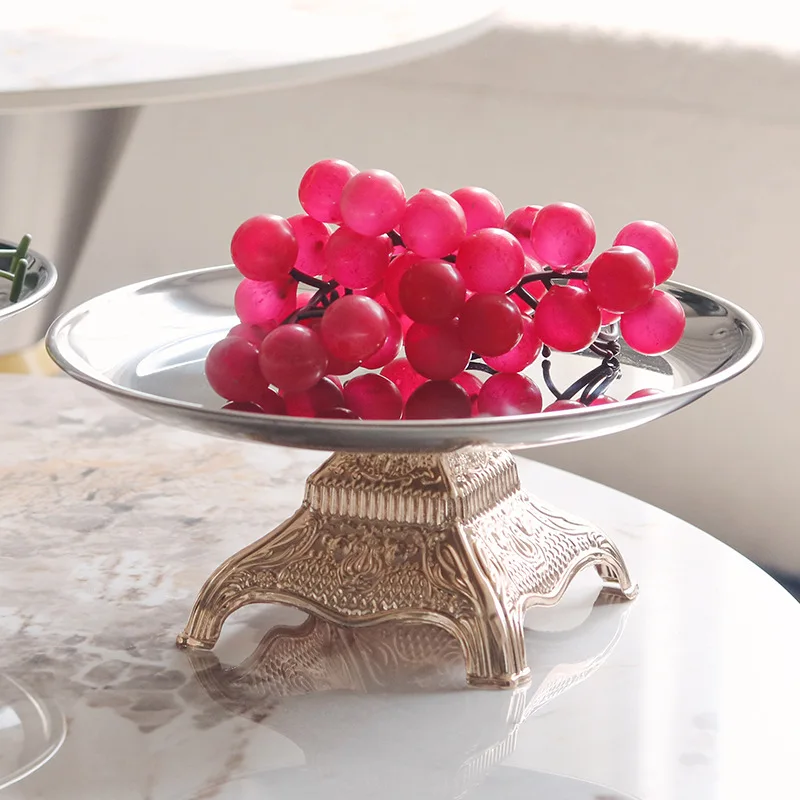 

Серебряные подносы из нержавеющей стали, круглые подносы на высокой ножке для фруктов, металлические подносы, большая фруктовница, для закусок, кухонная утварь